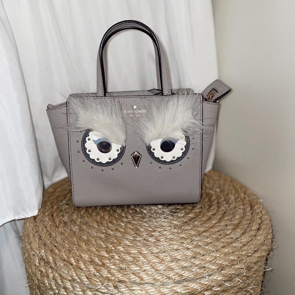 •Cute purse•